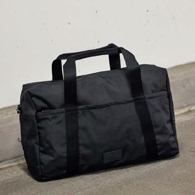 Markberg recycled Indy Weekendtaske og Simon Toiletry Bag - Vejl. udsalgspris kr. 1.898,-